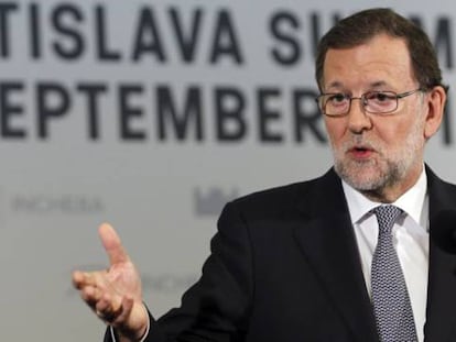 Rajoy comparece al término de la cumbre de Bratislava.