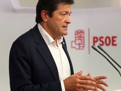 Javier Fernández, presidente de la gestora del PSOE. ULY MARTÍN