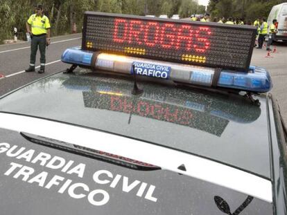 Un control de los agentes de Tráfico de la Guardia Civil.