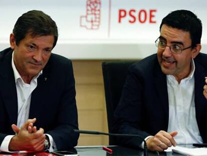 El presidente de la gestora, Javier Fernández, y Mario Jiménez.