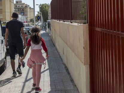 Fachada del colegio público donde el miércoles una niña de 8 años fue agredida.