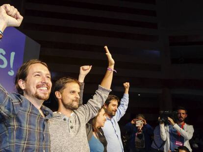 Pablo Iglesias junto al líder de Podemos en Extremadura, Álvaro Jaén.