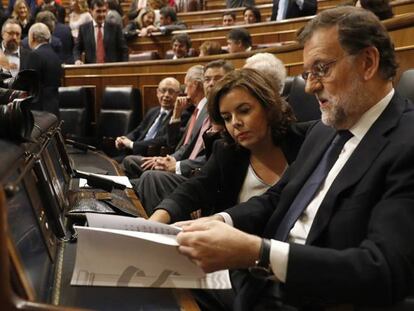 Mariano Rajoy y Soraya Sáenz de Santamaría en el Congreso de los de los Diputados.