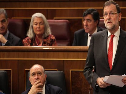 Mariano Rajoy y Jorge Fernández Díaz en una sesión plenaria del Congreso.