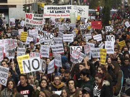 Manifestación entre Atocha y la Puerta del Sol convocada por el Sindicato de Estudiantes.