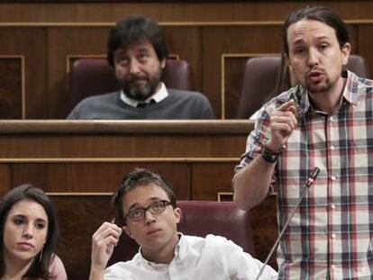 Pablo Iglesias durante una de sus intervenciones en la sesión de control al Gobierno el pasado miércoles. En vídeo: Íñigo Errejón.