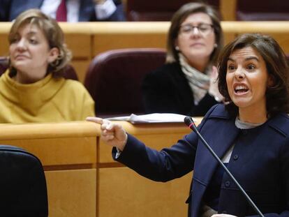 La vicepresidente del Gobierno, Soraya Sáenz de Santamaría, durante su intervención.