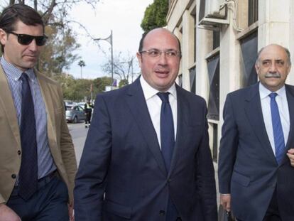 El presidente del Gobierno de Murcia, Pedro Antonio Sánchez, a su llegada al Tribunal Superior de Justicia de Murcia.