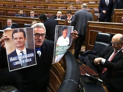 Diego Cañamero y Rafael Catalá en el Congreso.