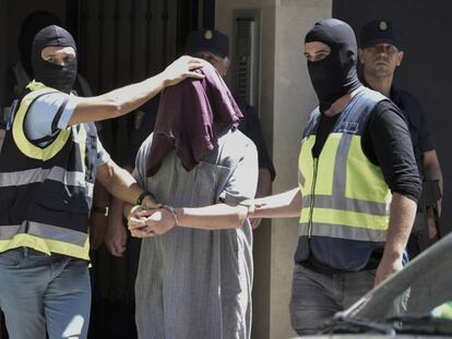 La policia nacional detiene en Valencia a un terroista yihadista.