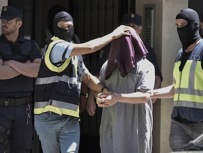 La policia nacional detiene en Valencia a un terroista yihadista.