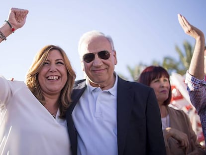 Susana Díaz y Pedro Sánchez se ofrecen a unir el partido