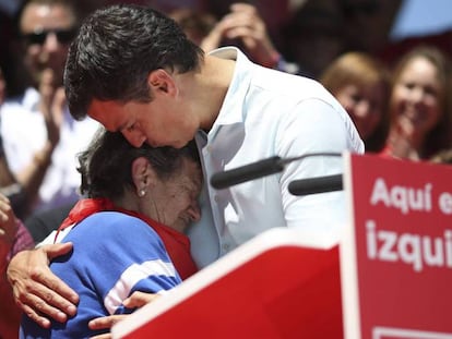 Acto fin de campaña de Pedro Sánchez en un parque de Madrid.