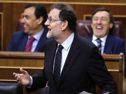 Mariano Rajoy responde a Margarita Robles sobre la amnistía fiscal.