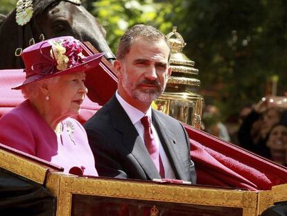 La reina Isabel II de Inglaterra y el rey Felipe VI de España, en Londres.