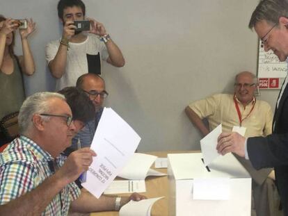 El secretario general del PSPV-PSOE, Ximo Puig, este domingo.