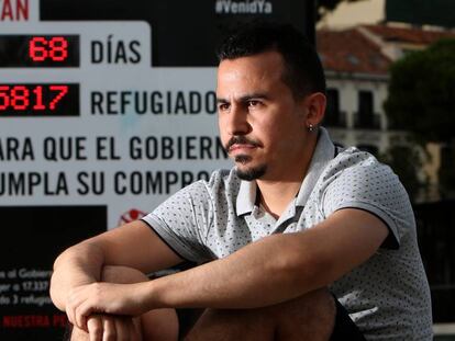 Wasim, refugiado sirio, en la plaza de Colón, en Madrid.