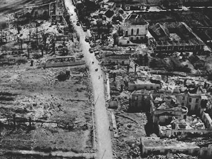 FOTO: Epicentro de la explosión que causó 150 muertos en Cádiz en 1947. / Vídeo conmemorativo de la explosión.
