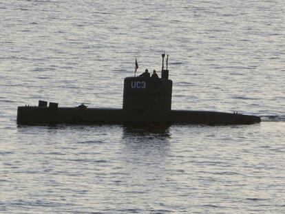 Kim Wall junto a Peter Madsen la última vez que fue vista con vida a bordo del Nautilus.