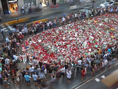 Memorial de La Rambla por las víctimas de los atentados.