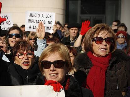 FOTO: Protesta del 22 de noviembre durante el juicio a La Manada. / VÍDEO: La estrategia de la defensa.