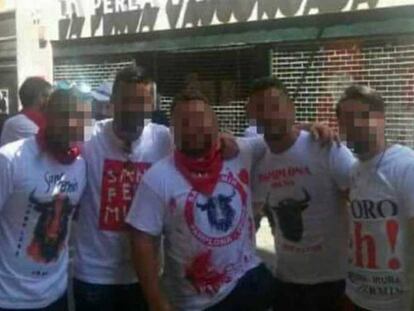 Los cinco acusados de agredir en julio de 2016 a una joven en Pamplona.