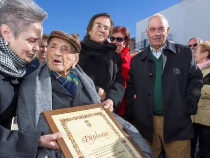 El extremeño Francisco Núñez Olivera, en su 113 cumpleaños. En vídeo, así hablaba en agosto de 2017, cuando se convirtió en el hombre más longevo del mundo.