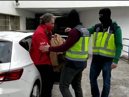 Fotograma del vídeo distribuido por la Policía de la detención este lunes de Sito Miñanco.