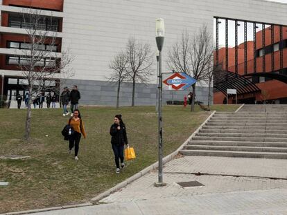 El campus de la Universidad Juan Carlos en Móstoles, ayer.