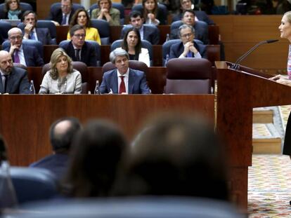 FOTO: Cristina Cifuentes, en la Asamblea de Madrid. / VÍDEO: Declaraciones del secretario general y portavoz adjunto del PSOE-M, José Manuel Franco.