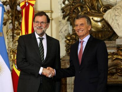 Mauricio Macri y Mariano Rajoy en la Casa Rosada. En vídeo, declaraciones de Rajoy.