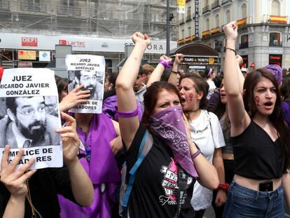 Protesta por la sentencia por violacion de La Manada.