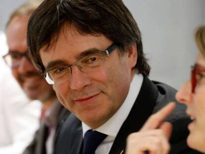 Puigdemont en una reunión en Berlín de su grupo parlamentario.