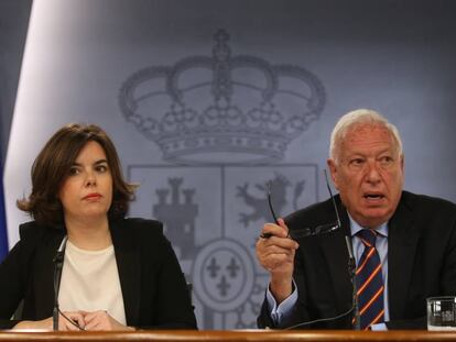 La exvicepresidenta Sáenz de Santamaría y el exministro García-Margallo, en 2015.