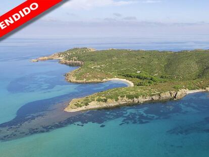 FOTO: La menorquina Illa d'en Colom. / VÍDEO: Promoción inmobiliaria de la isla.