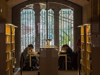 Una biblioteca de la Universidad Pompeu Fabra.