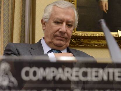 Javier Arenas, durante su comparecencia en la comision de investigacion de la presunta financiacion irregular del Partido Popular en el Congreso.