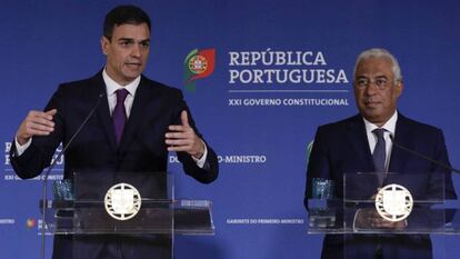 Antonio Costa junto a Pedro Sánchez.