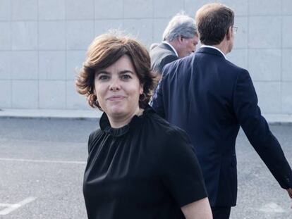 La candidata a la presidencia del PP, Soraya Sáenz de Santamaría este viernes en Galicia. En vídeo, declaraciones de Sáenz de Santamaría sobre el polémico vídeo