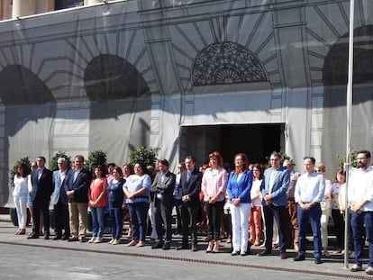 Minuto de silencio esta mañana en el Cabildo de Tenerife.