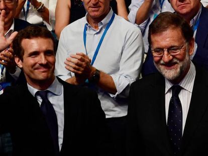Casado y Rajoy, este sábado en el congreso del PP / En vídeo, Podemos critica la victoria de Casado (ATLAS)