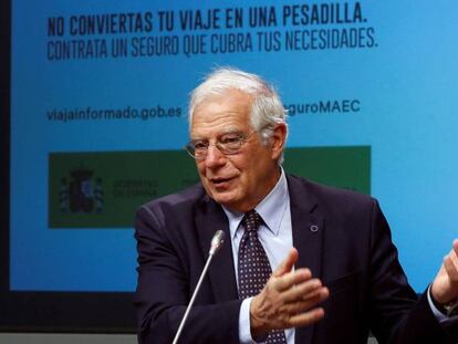 El ministro de Asuntos Exteriores, UE y Cooperación, Josep Borrell, durante la presentación de la campaña 'Viaja informado, viaja seguro'.