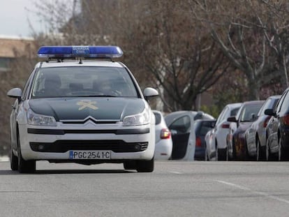 Un coche patrulla de la Guardia Civil, en una imagen de archivo.