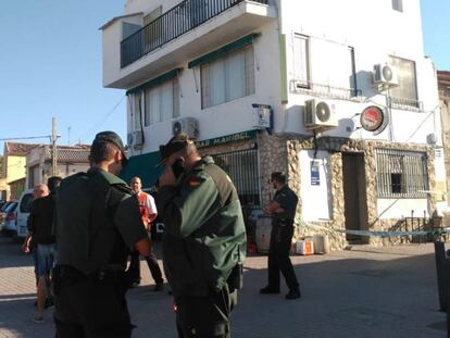 Varios guardas civiles, en Castrillo-Tejeriego este domingo por la mañana / En vídeo, detenido el hombre que mató a una persona y dejó tres heridos (ATLAS)