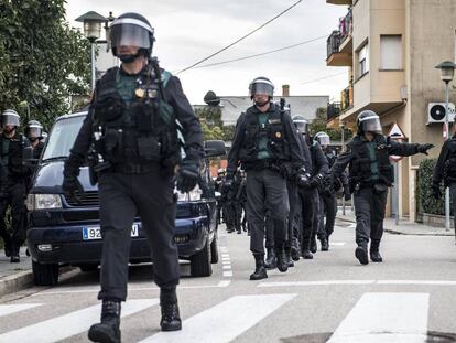 Guardia Civil desplegada en Sant Julia de Ramis.