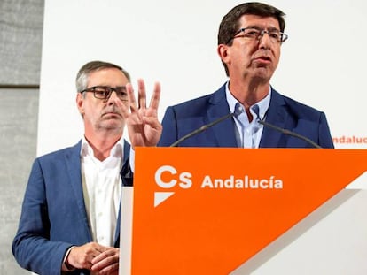 José Manuel Villegas (izquierda) y Juan Marín, comparecen ante los medios de comunicación En vídeo, declaraciones del portavoz de Ciudadanos en Andalucía Juan Marín.