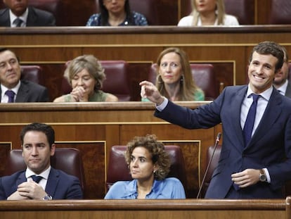 El presidente del PP, Pablo Casado, durante la sesión de control al Gobierno en el Congreso.