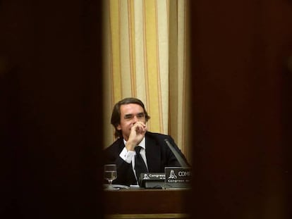 Aznar comparece en la comisión que investiga la financiación del PP.