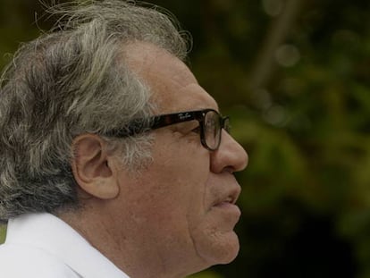 El secretario general de la Organización de Estados Americanos (OEA), Luis Almagro, el 13 de septiembre en Colombia. En vídeo, declaraciones de Josep Borrell, ministro español de Exteriores.