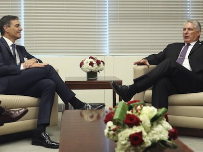 Sánchez junto al presidente de Cuba, Miguel Díaz Canel. En vídeo, así fue el saludo entre Sánchez y Canel.